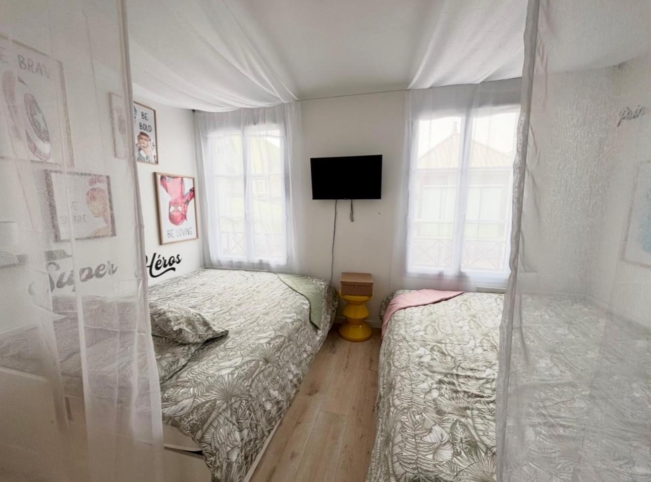 Cosy Disneyland Studio, Marvel & Princess * Serris